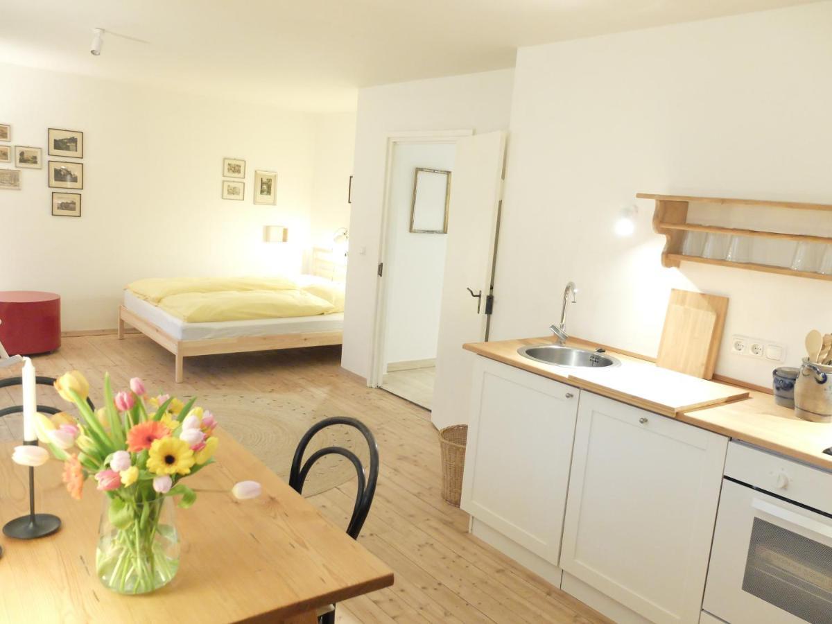 Gartenstudio-Apartment Tausendfreund - Adults Only - Am Chiemsee Breitbrunn am Chiemsee Luaran gambar